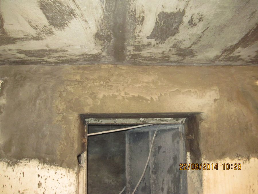 гидроизоляция кирпичной вставки и потолка из панелей перекрытия